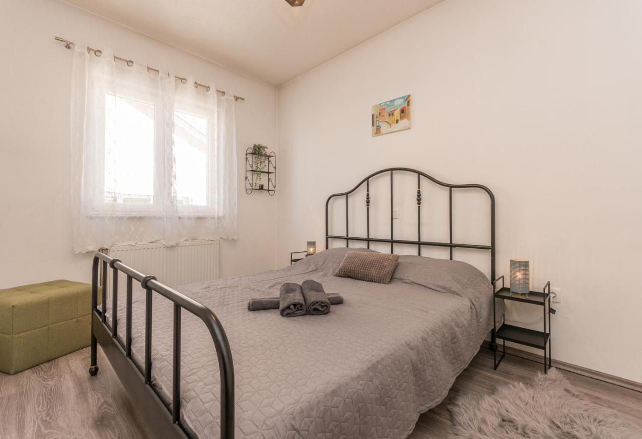 Villa Lucija Biograd Na Moru Ngoại thất bức ảnh